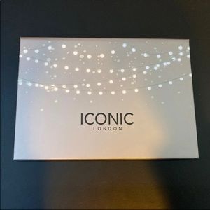 Iconic London Blaze Chaser Palette